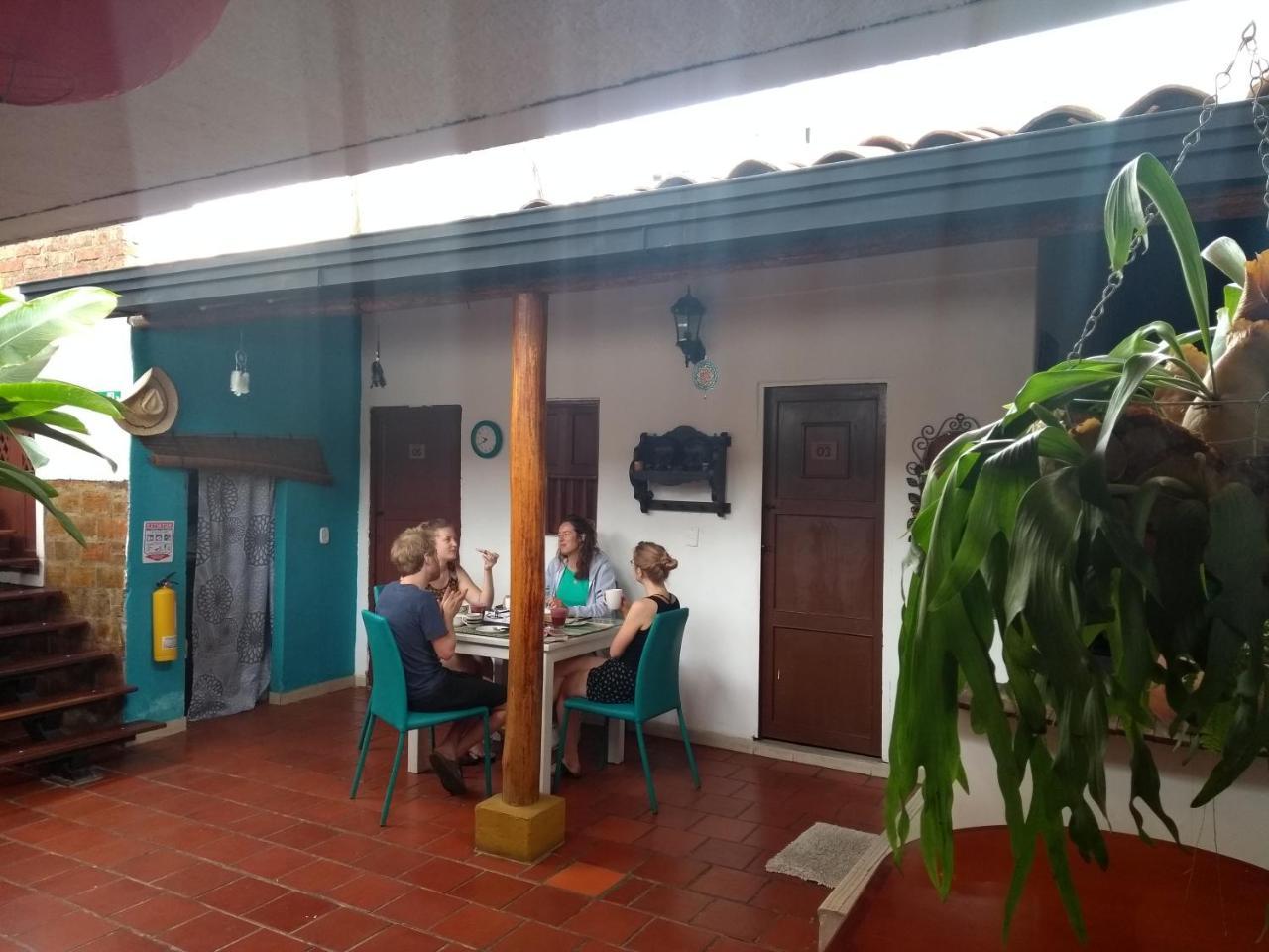 Casa Rome Hostel San Gil Exteriér fotografie